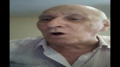 Don't look now (Momma's got her boobs out) - Rodney Carrington cover song